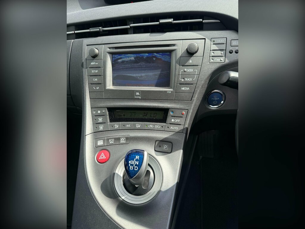 Toyota Prius 1.8 Vvt-h T Spirit Hatchback Hybrid Cvt Silver #4