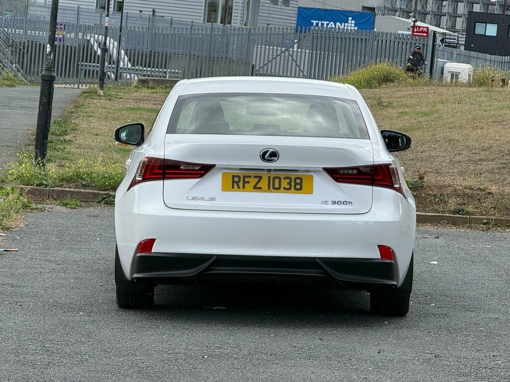Lexus IS 2.5 300H Se E-cvt Euro 5 Ss White #6