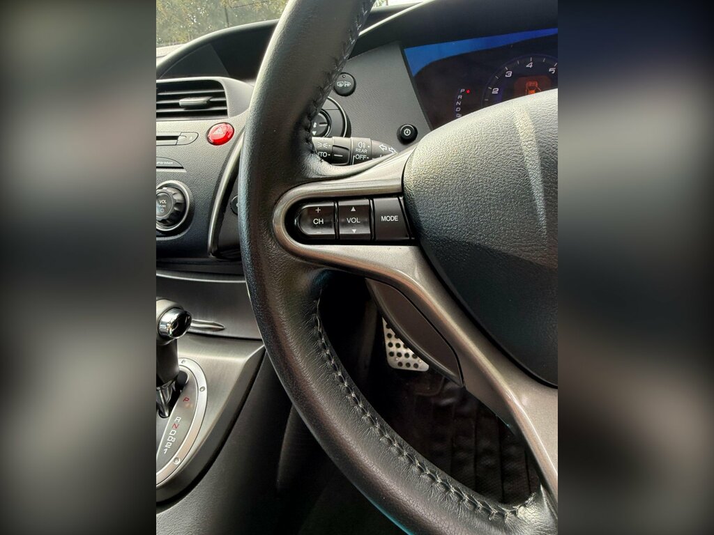Honda Civic Hatchback 1.8 I-vtec Se Silver 2009 Silver #9