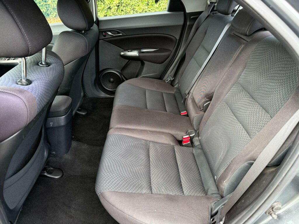 Honda Civic Hatchback 1.8 I-vtec Se Silver 2009 Silver #17