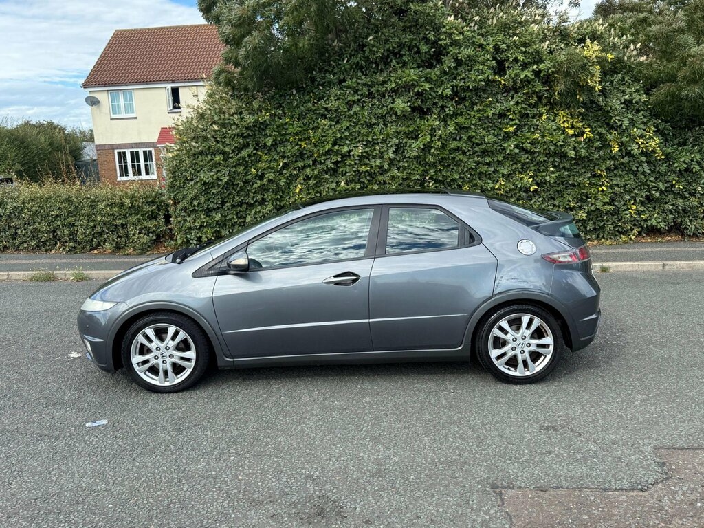Honda Civic Hatchback 1.8 I-vtec Se Silver 2009 Silver #22