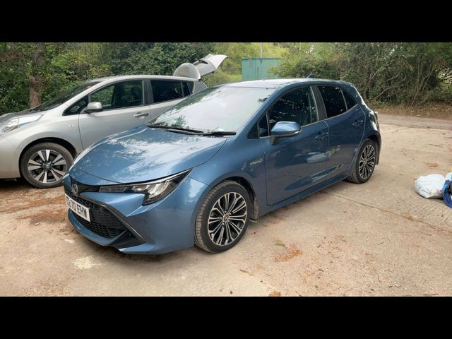 Toyota Corolla Vvt-h Design Hatchback Blue #2
