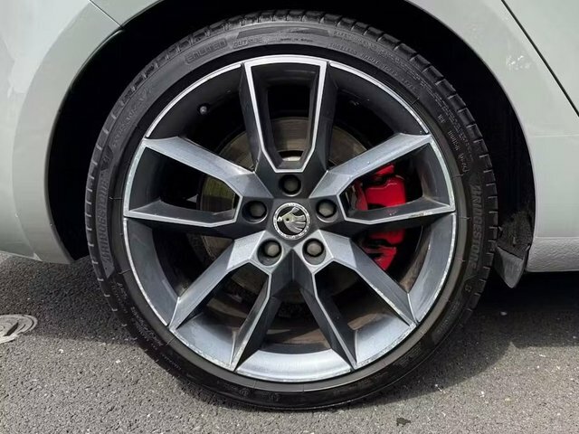 Skoda Octavia 1.6 Se L Tdi Grey #11