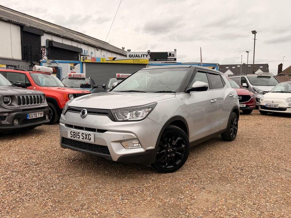 SsangYong Tivoli Petrol Silver #2