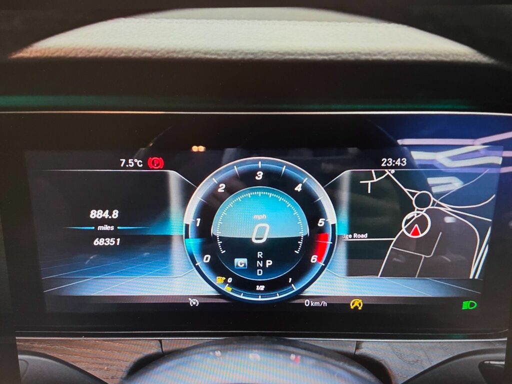 Mercedes-Benz E Class E 220 Sport D Grey #26