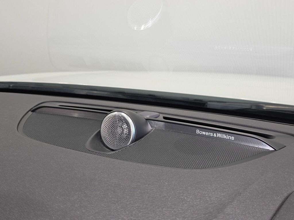 Volvo V90 2L R-design Black #26