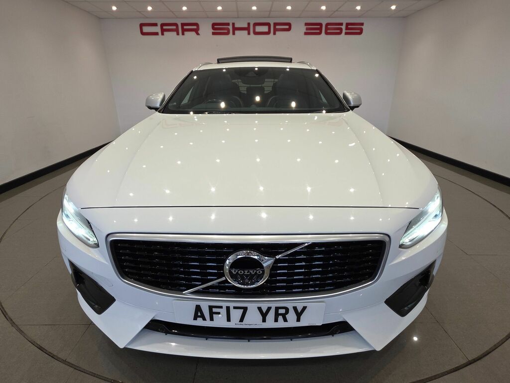 Volvo V90 2L R-design Black #70