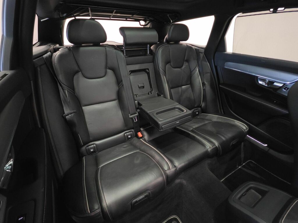 Volvo V90 2L R-design Black #93