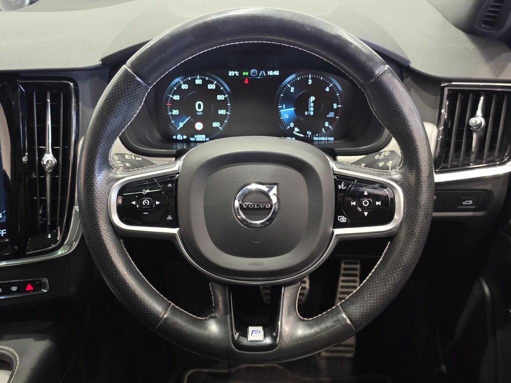 Volvo V90 2L R-design Black #81