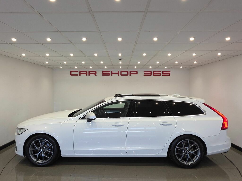 Volvo V90 2L R-design Black #57