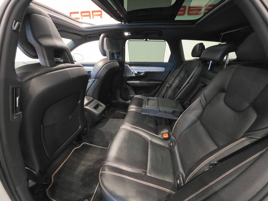 Volvo V90 2L R-design Black #91