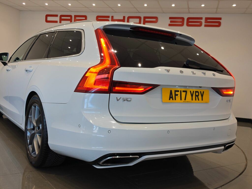 Volvo V90 2L R-design Black #75