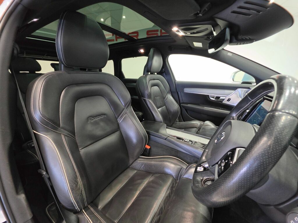 Volvo V90 2L R-design Black #21