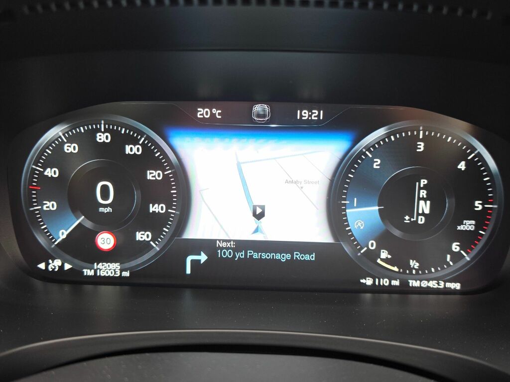 Volvo V90 2L R-design Black #29