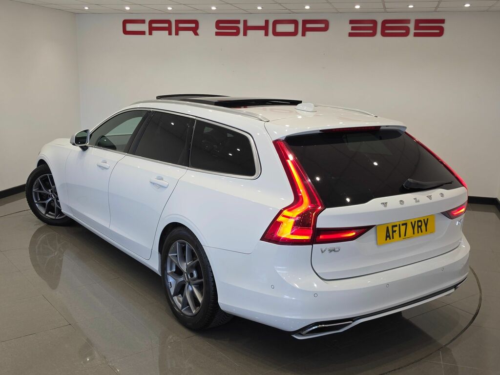 Volvo V90 2L R-design Black #74