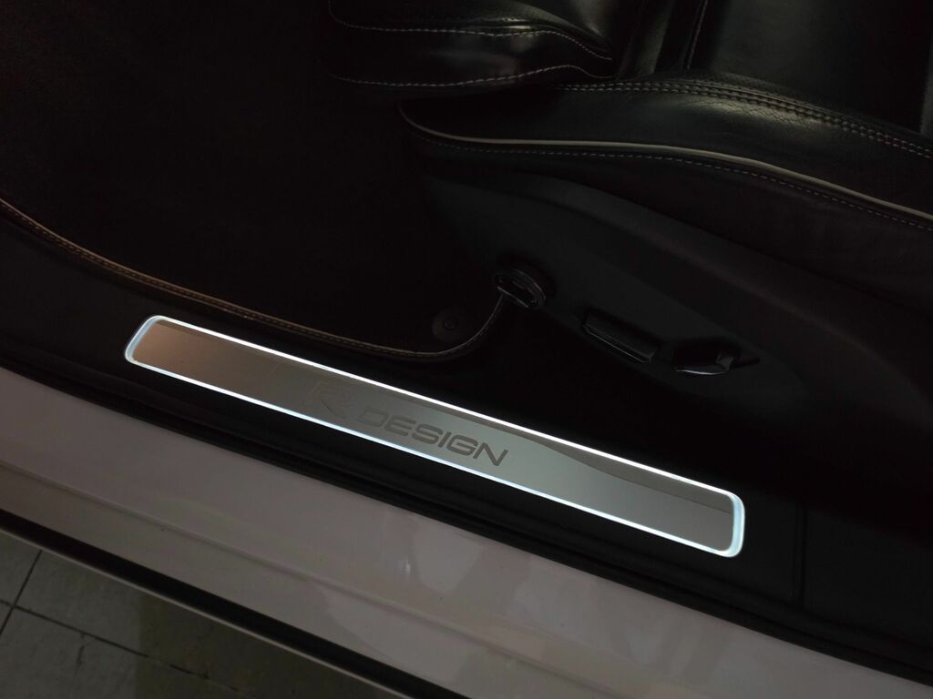 Volvo V90 2L R-design Black #89