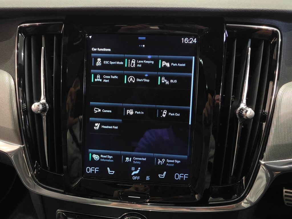 Volvo V90 2L R-design Black #36