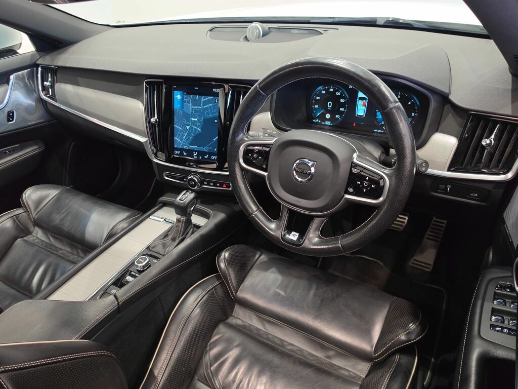 Volvo V90 2L R-design Black #25
