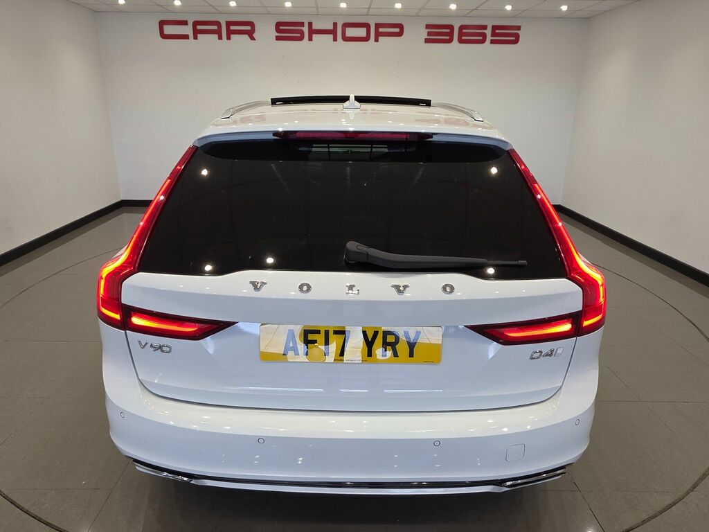 Volvo V90 2L R-design Black #76