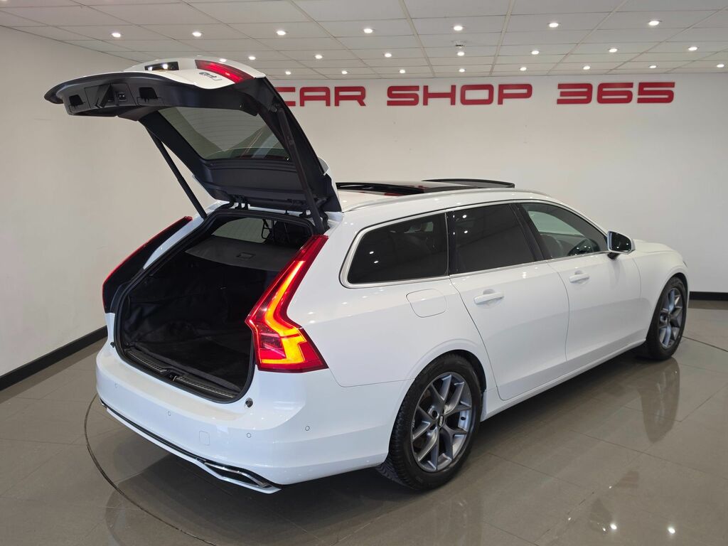 Volvo V90 2L R-design Black #52