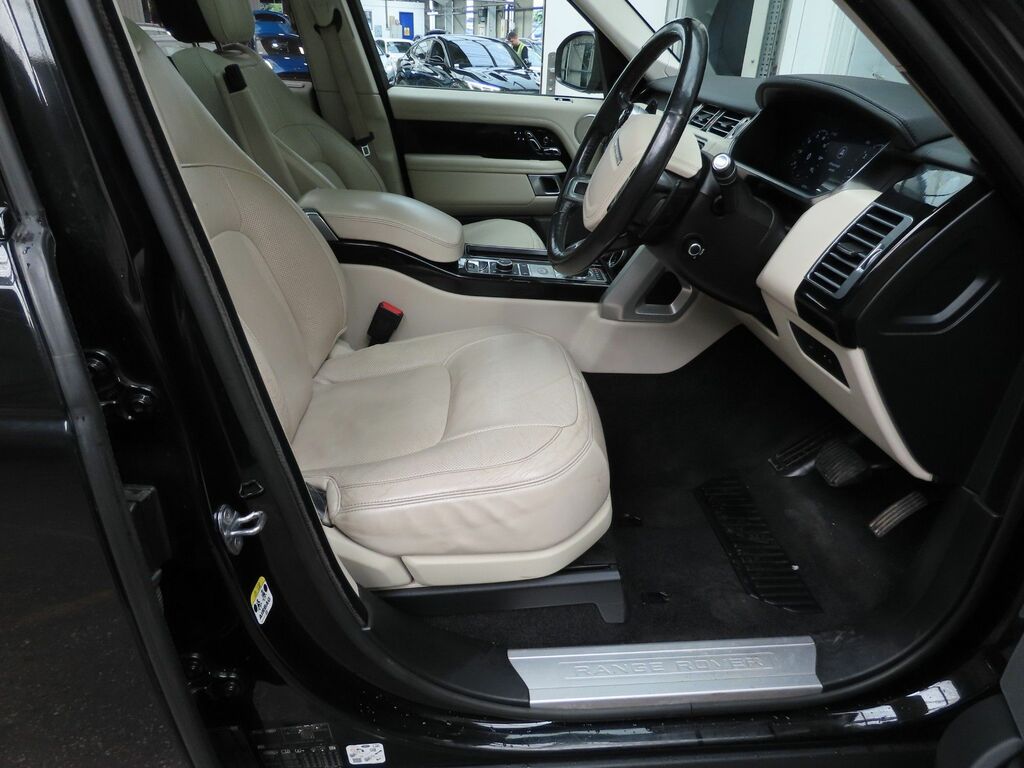Land Rover Range Rover 3.0 Td V6 Vogue Suv 4Wd Euro 6 S Black #4