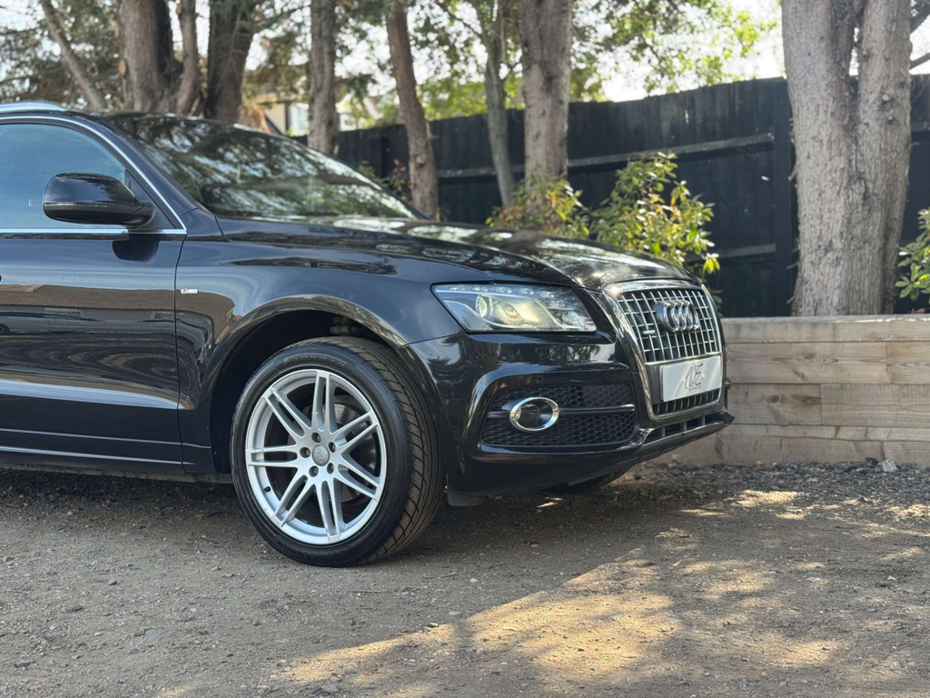 Audi Q5 Suv Silver #2