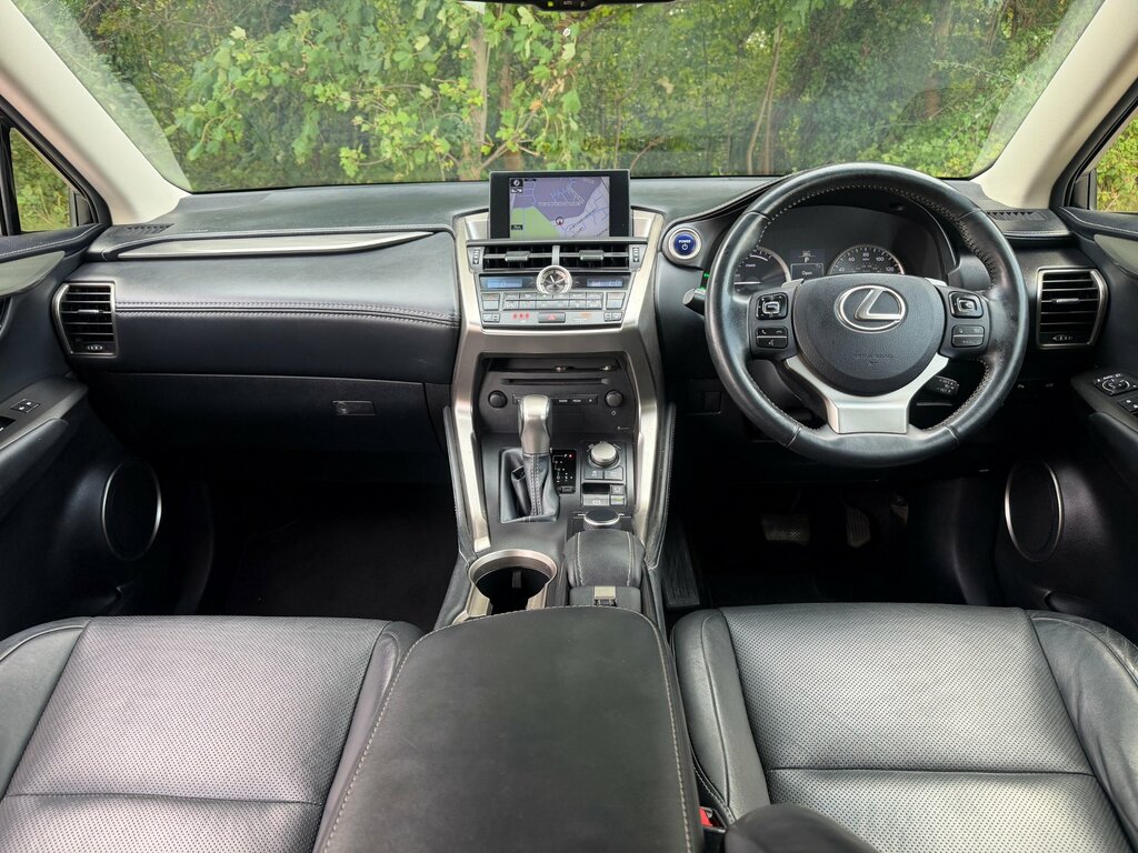 Lexus NX 300H Luxury Grey #9