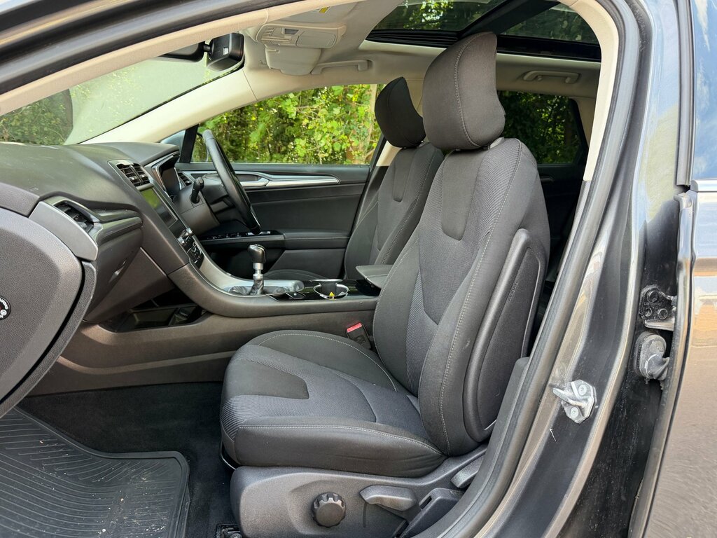 Ford Mondeo Titanium Grey #8