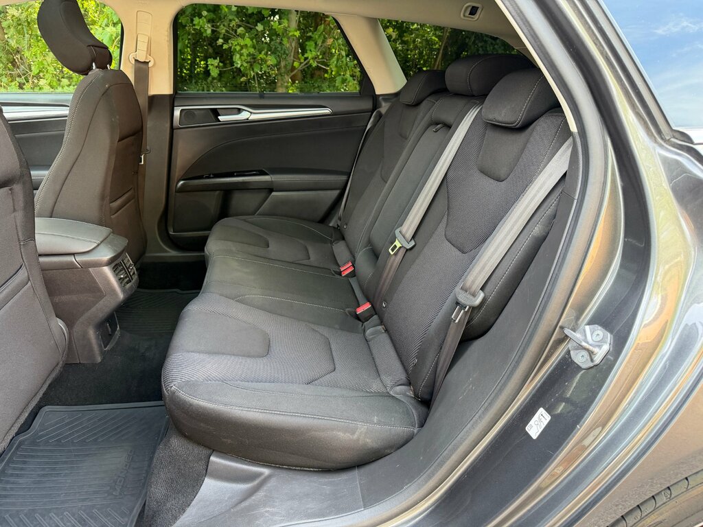 Ford Mondeo Titanium Grey #9