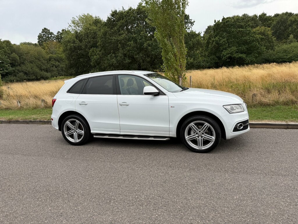Audi Q5 2.0 Tdi Quattro S-line Plus White