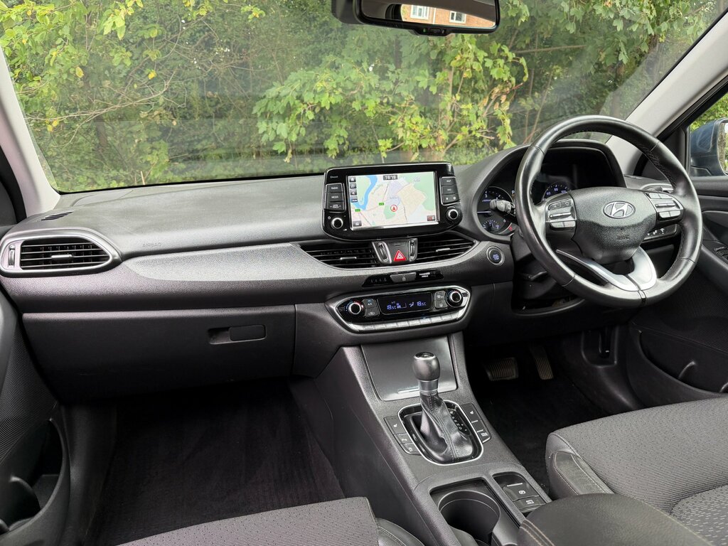 Hyundai I30 1.6 Crdi Premium Tourer Euro 6 Blue #6
