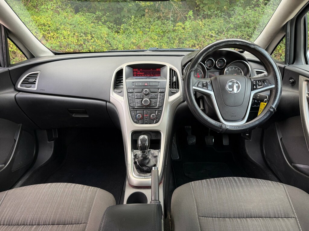 Vauxhall Astra 1.6 16V Elite Euro 5 Black #8