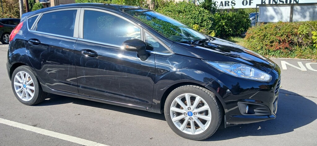 Ford Fiesta 1.0 T Ecoboost Titanium Black #2