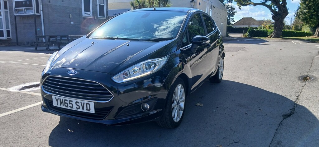 Ford Fiesta 1.0 T Ecoboost Titanium Black #4