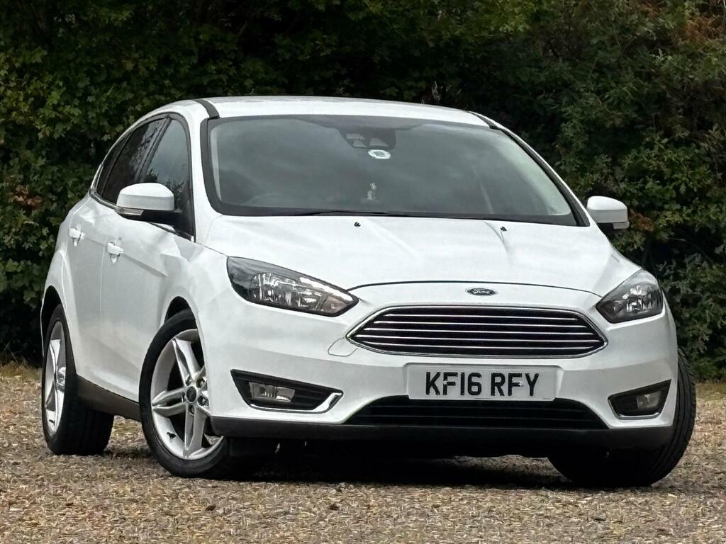 Ford Focus 1.0T Ecoboost Titanium Euro 6 S S White