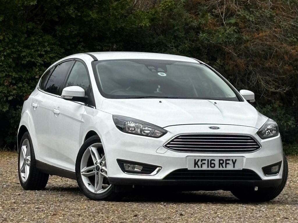 Ford Focus 1.0T Ecoboost Titanium Euro 6 S S White #4