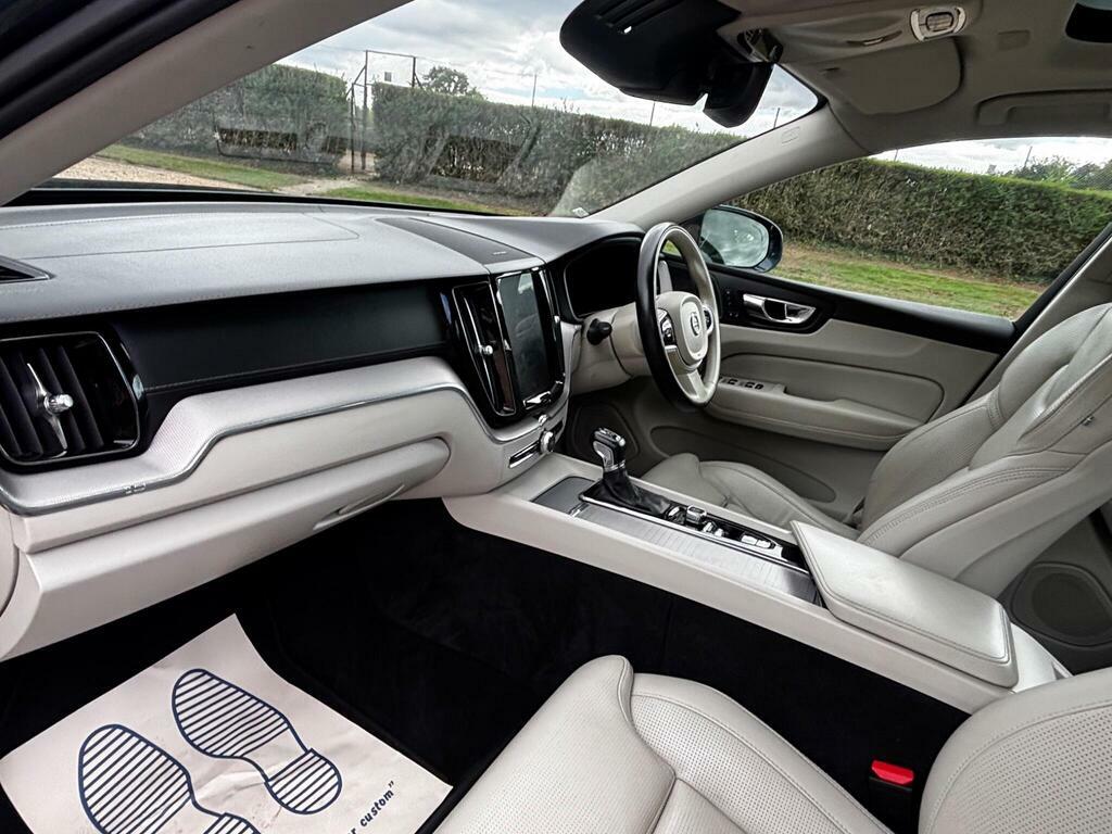 Volvo XC60 D4 Momentum Winter Pack, Blis, Rear Par Grey #63