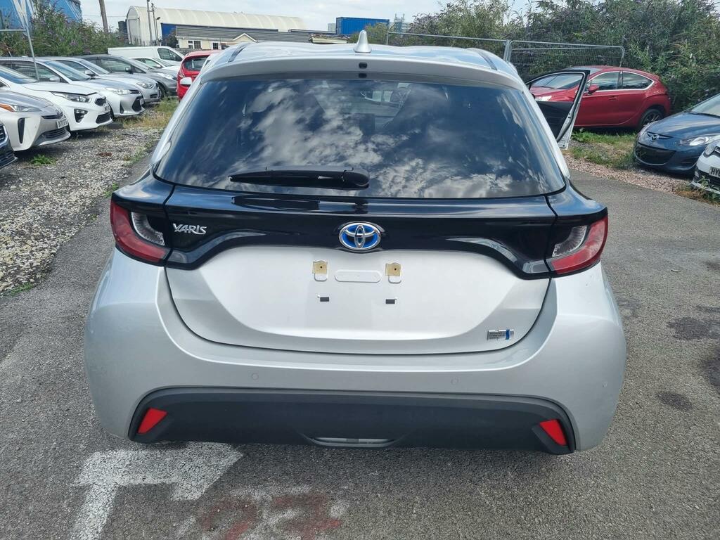 Toyota Yaris Excel Silver #6
