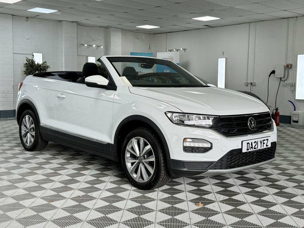 Volkswagen T-Roc 2021 1.5 Tsi Evo Design Cabriolet Manua White #2