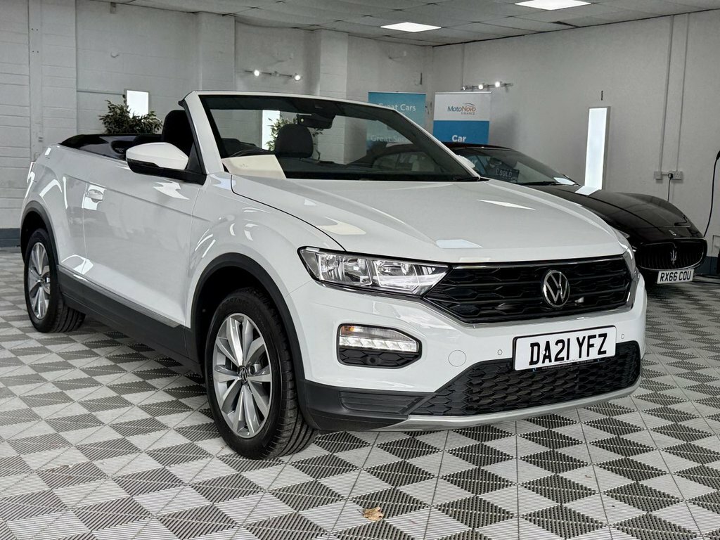 Volkswagen T-Roc 2021 1.5 Tsi Evo Design Cabriolet Manua White #3