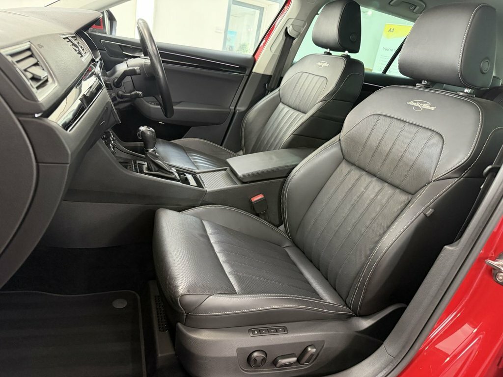 Skoda Superb Hatchback White #26