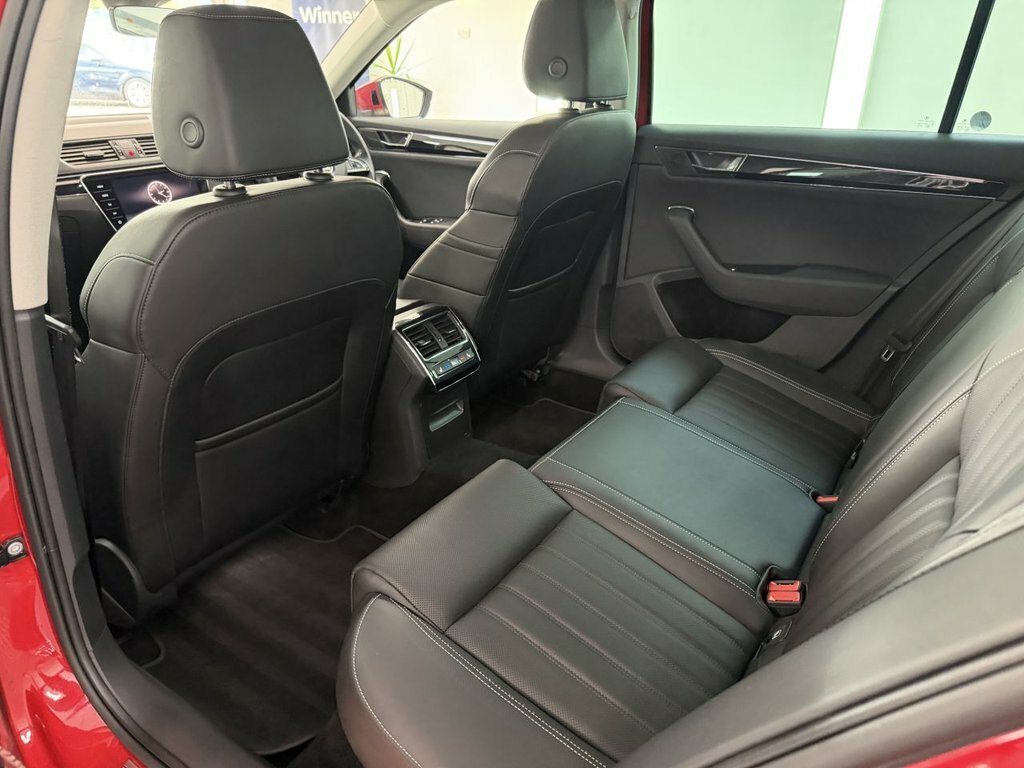 Skoda Superb Hatchback White #22