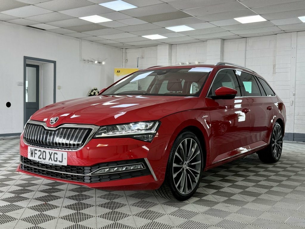 Skoda Superb 2020 1.4 Tsi Iv 13Kwh Laurin Klement Estate Red #4