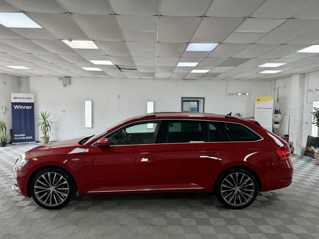 Skoda Superb 2020 1.4 Tsi Iv 13Kwh Laurin Klement Estate Red #5