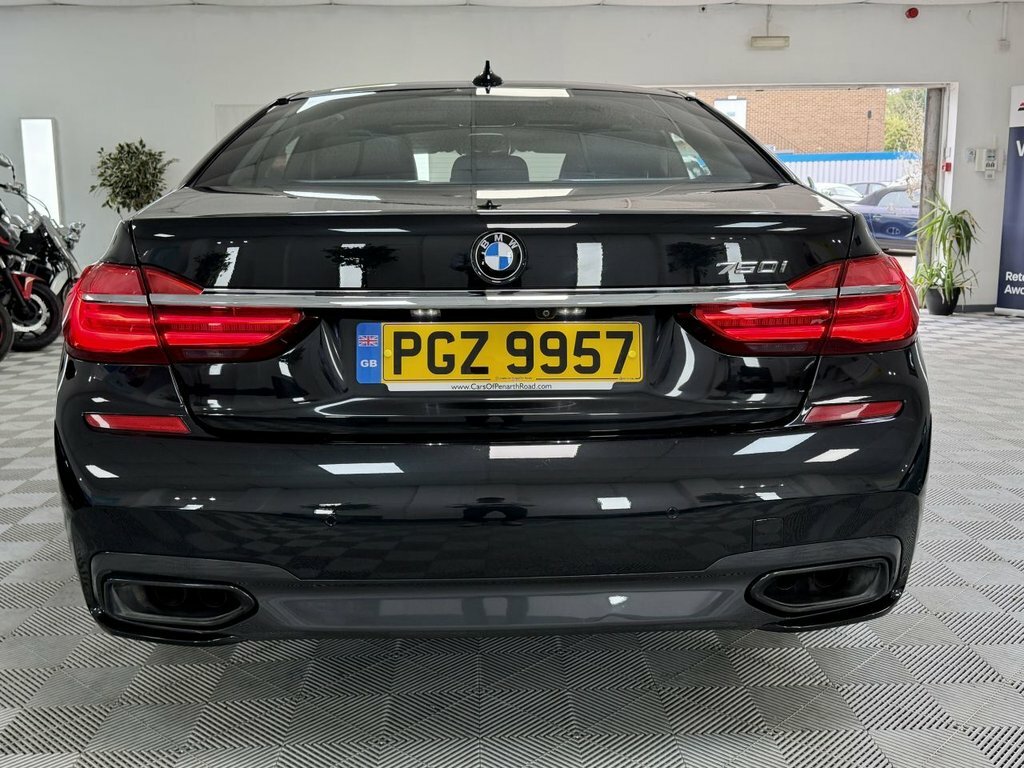 BMW 7 Series 730D Blue #8