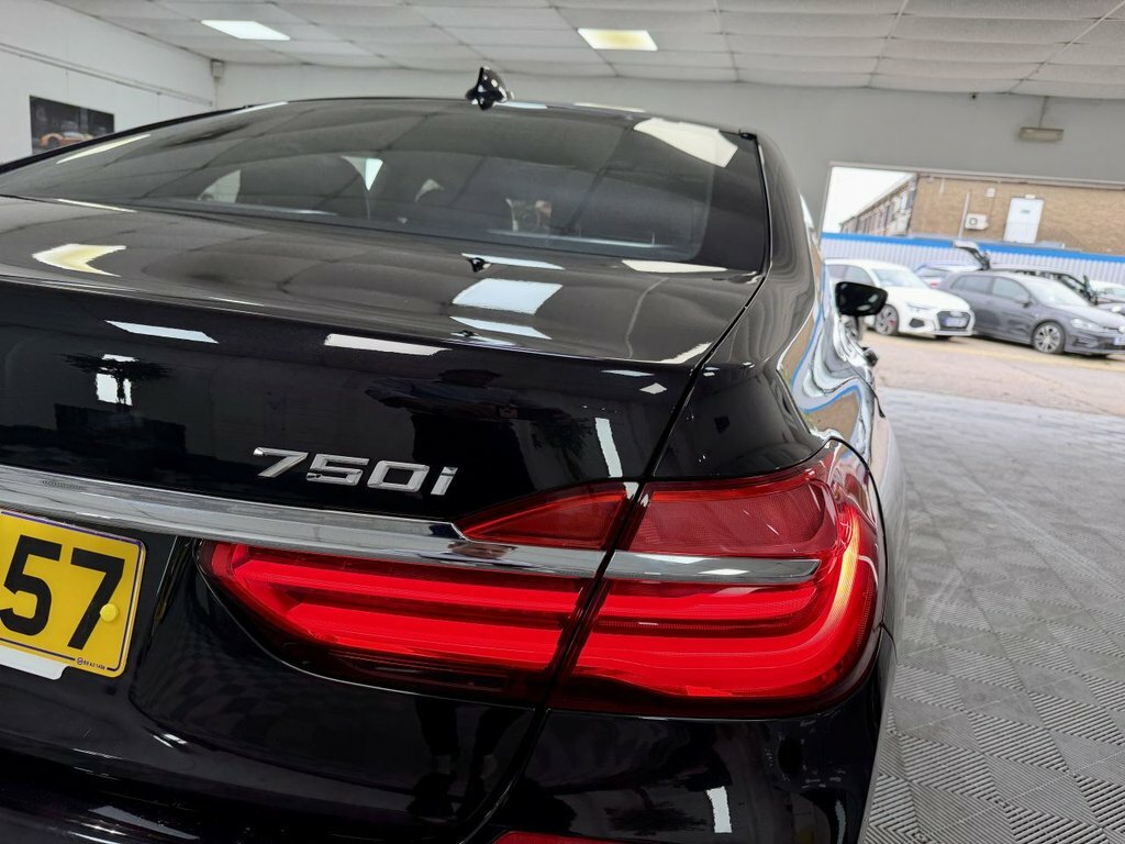 BMW 7 Series 730D Blue #17