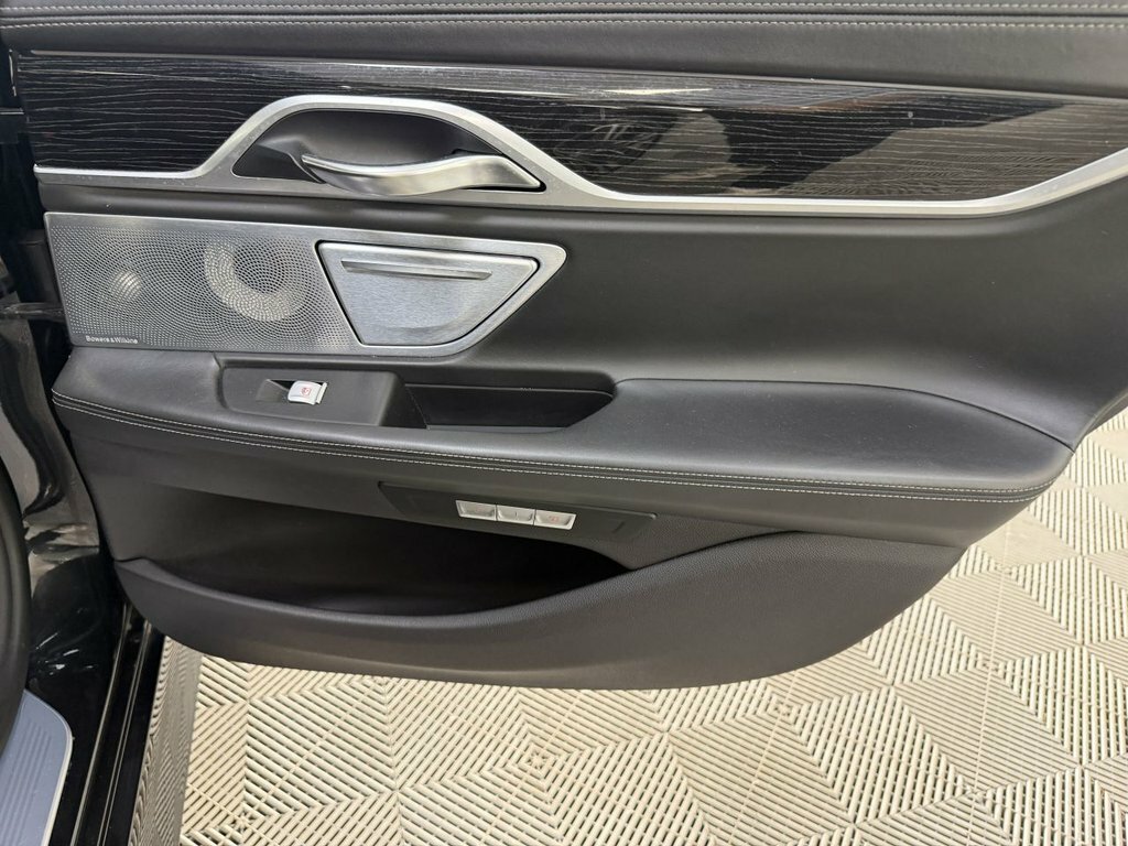 BMW 7 Series 730D Blue #20