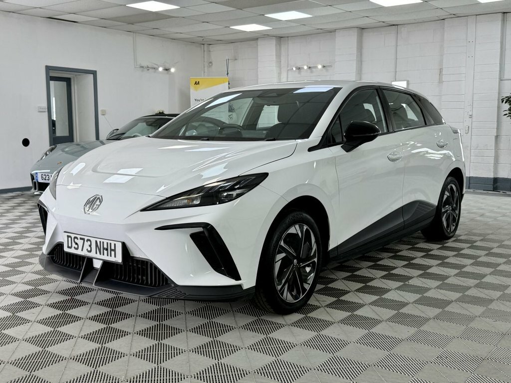 MG MG4 2024 51Kwh Se Hatchback 170 Ps White #5
