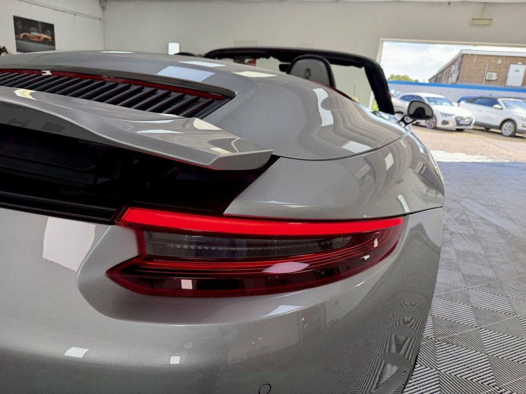 Porsche 911 911 Targa 4S S-a Black #16