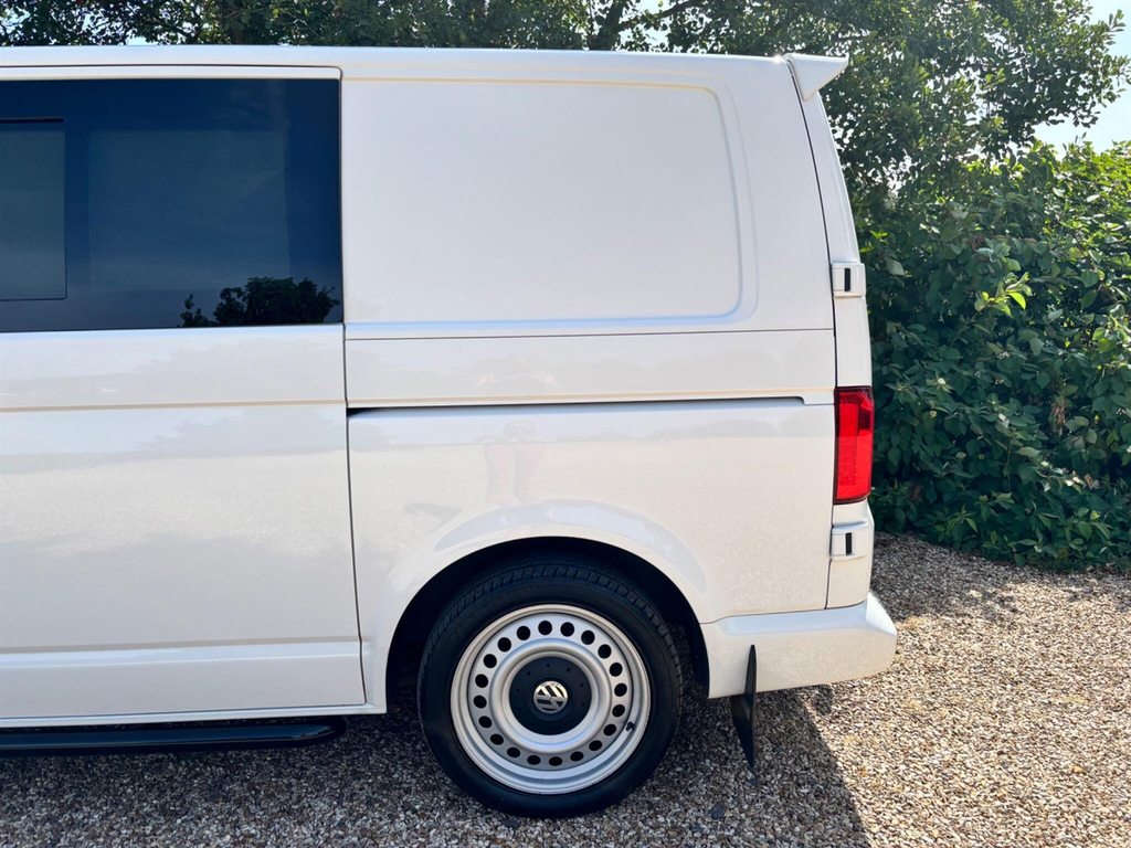 Volkswagen Transporter Camper Van XNZ9982 White #5